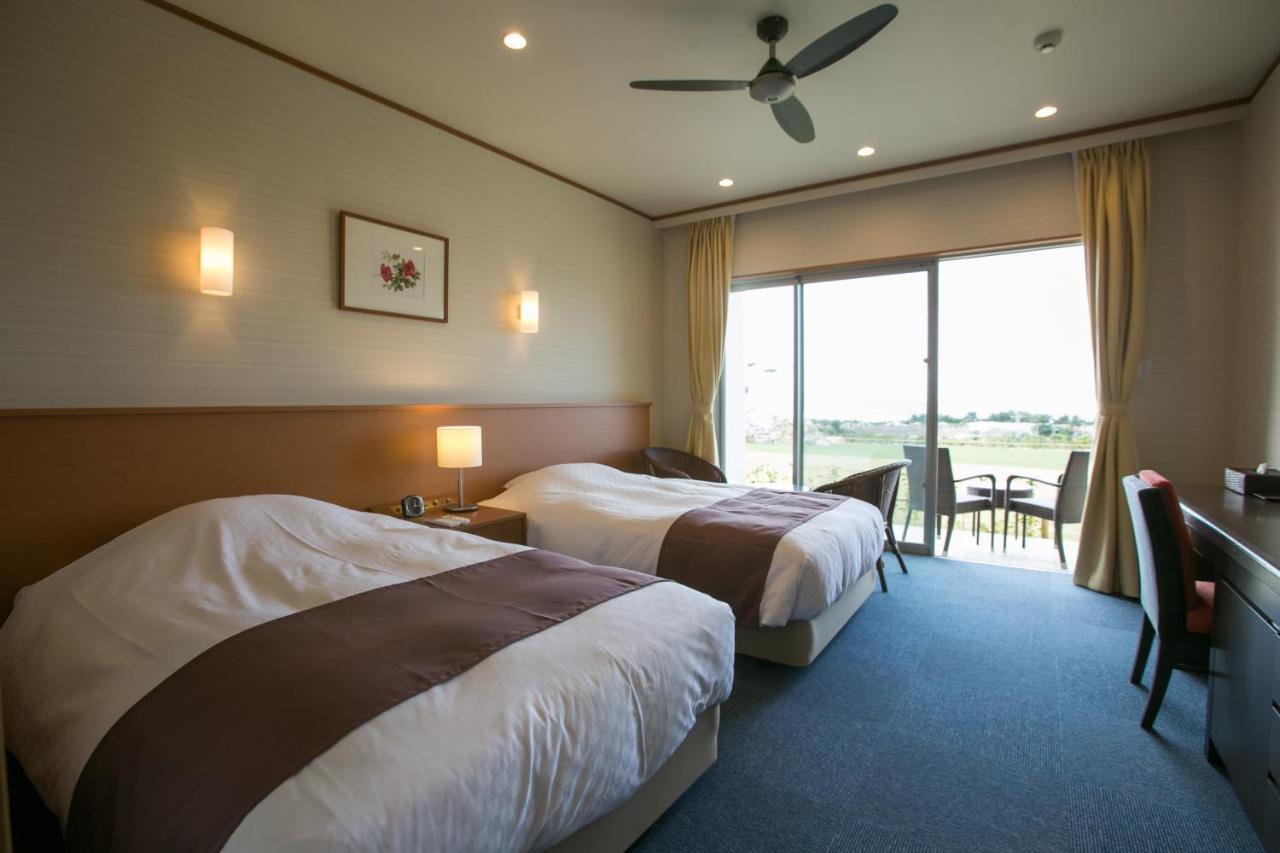 Sakura Resort Hotel Ishigaki Ishigaki  Екстериор снимка